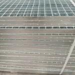 High-Quality Steel Gratings: Durable, Slip-Resistant, and Easy to Maintain
