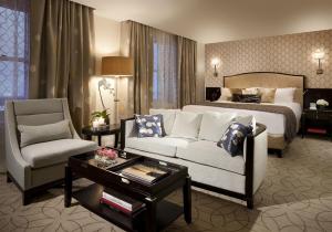 Wholesale Leather King Size Bed Hotel Furniture Set / 5 Star Hotel Furniture from china suppliers