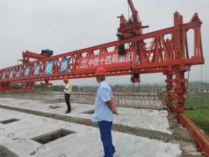 Wholesale China's high quality and low price products, Henan JQJ highway bridge erecting machine, 180t / 40 bridge erecting machin from china suppliers
