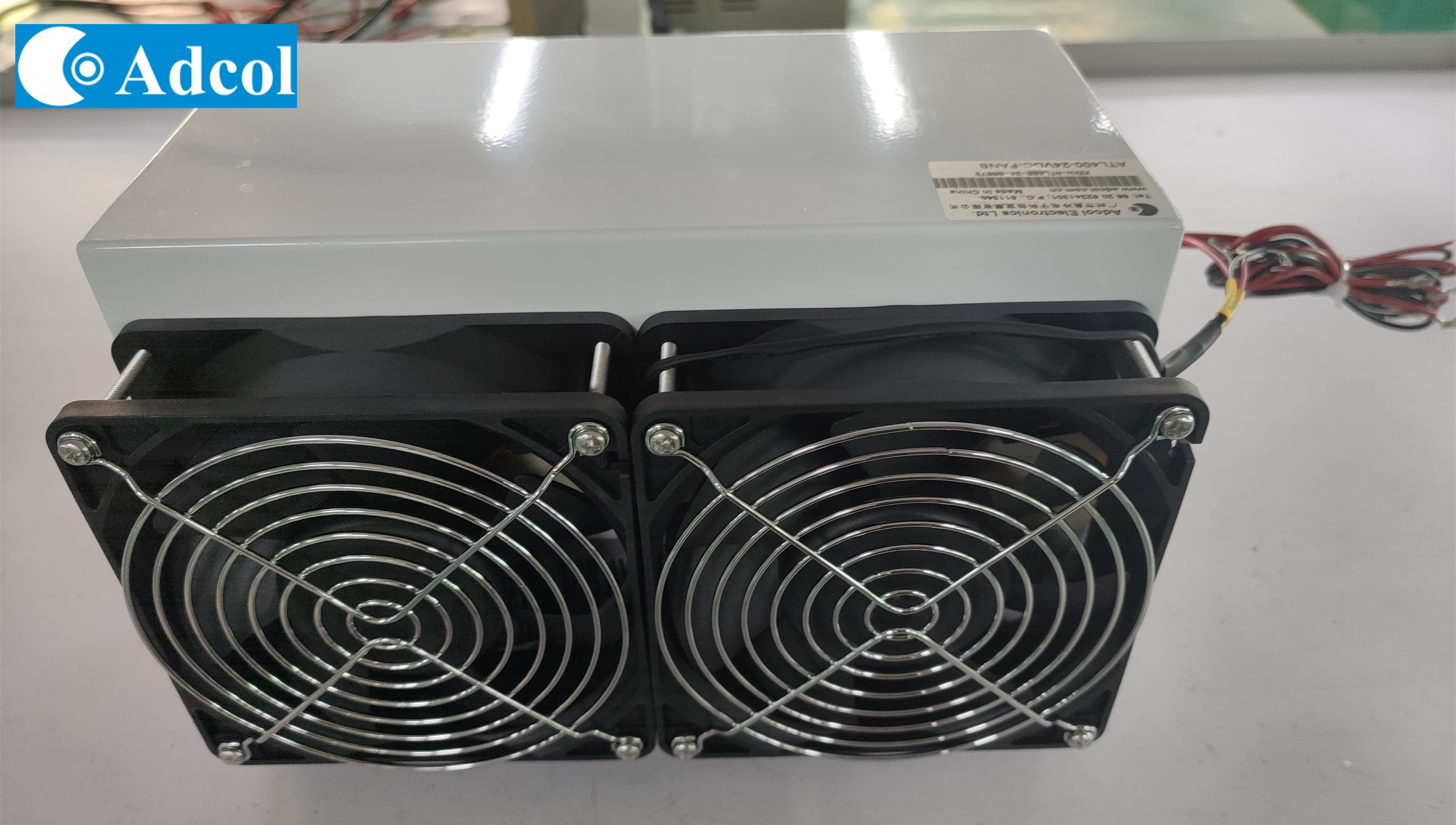 ATL400-24 Thermoelectric Cooler: 370W Capacity, Refrigerant Free, Wide Temperature Range
