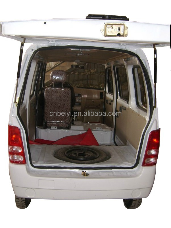 800W Closed Ambulance Motorized Tricycle for 4 People in Africa Passenger Drum Brake