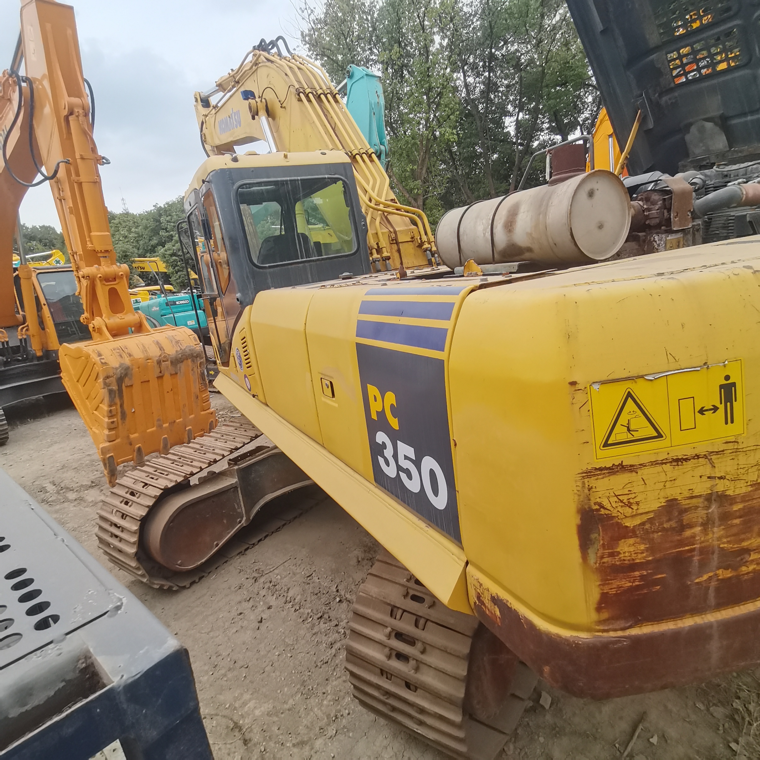 Heavy Excavator Komatsu PC350 Used Digger Good Condition Machine Weight 35000 KG