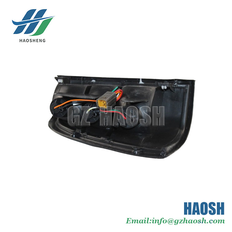 TAIL LAMP R 8-97114451-1 8971144511 For Isuzu TFR98