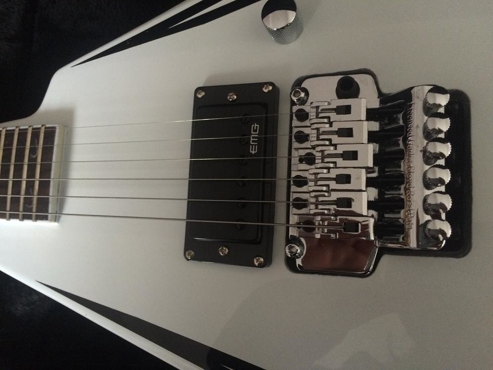 6 strings LTD flying V model electric guitar floyd rose bridge rosewood fingerboard custom guitar