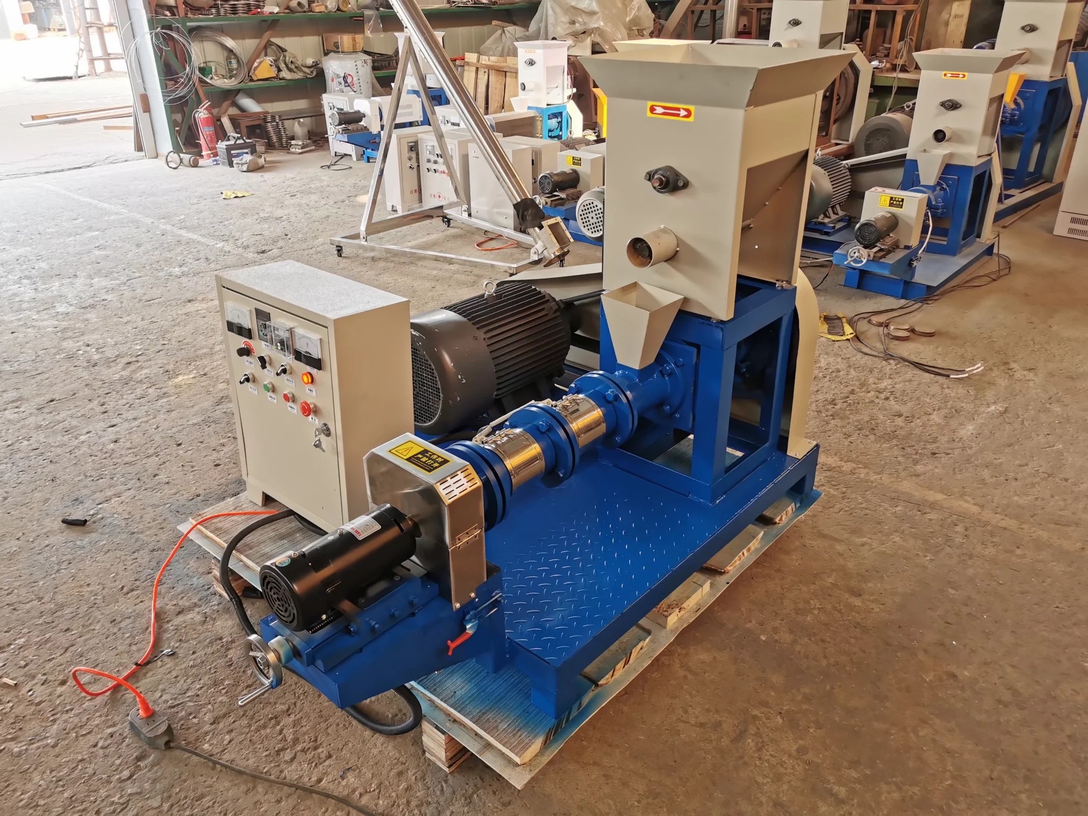 Floating Fish Feed Mill Pellet Extruder Making Machine 380V