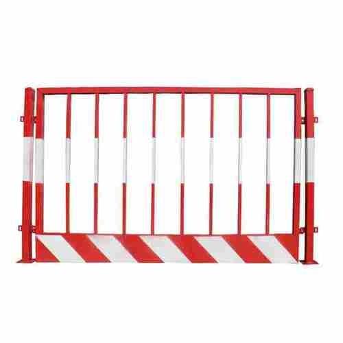 48mm O.D Metal Heavy Duty OEM ODM Steel Barricades Crowd Control 1.5mm Temporary