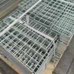 Galvanized Heavy Duty Serrated Tooth Steel Grating With Anti Slip Drainage