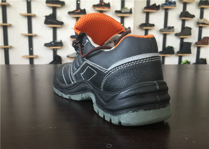 Breathable Leather Safety Shoes Porous Mesh Lining Anti Shock Foam Collar
