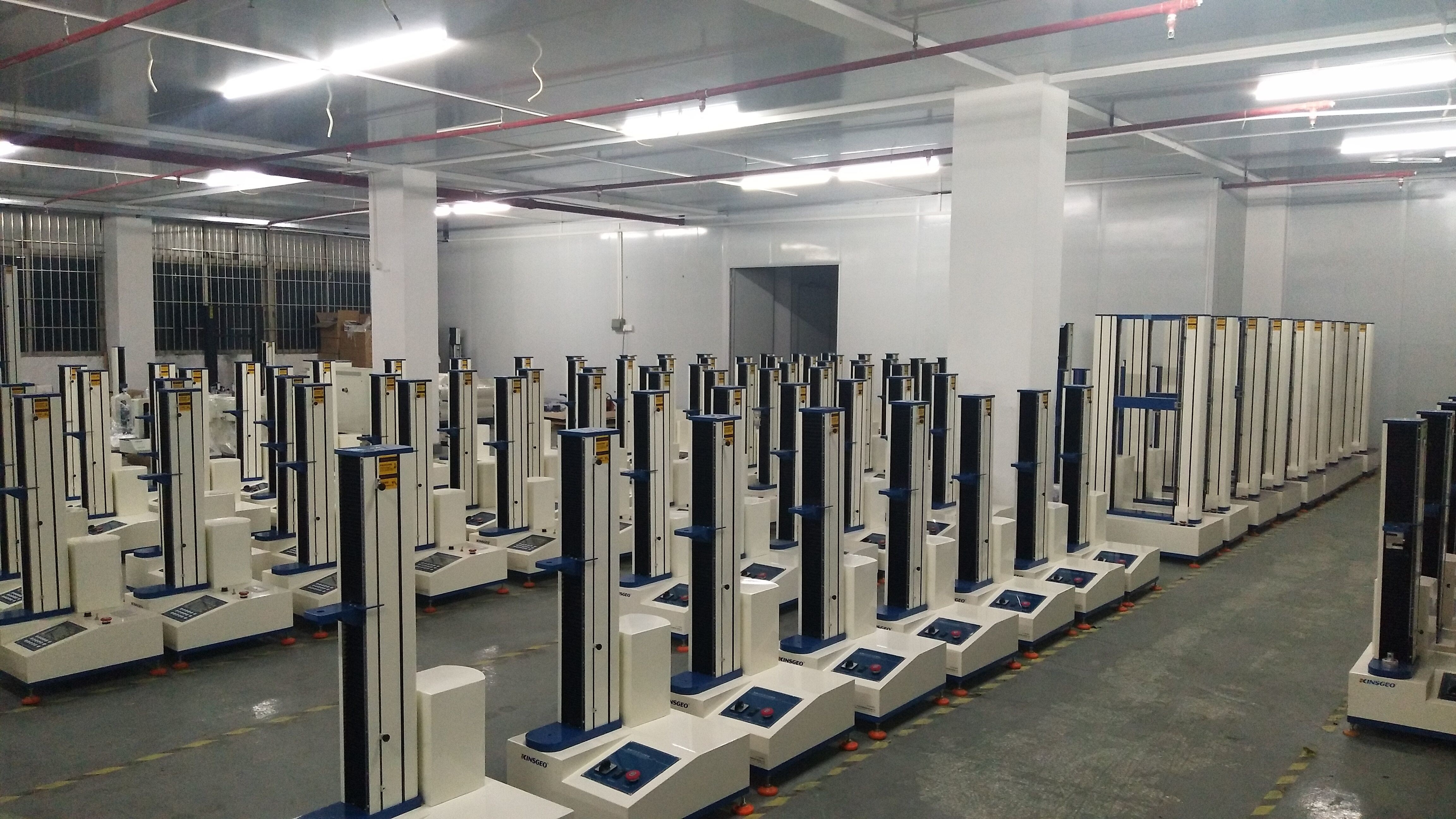 100KN Universal Testing Machine Servo Motor Tensile strength Machine With Precision 0.5
