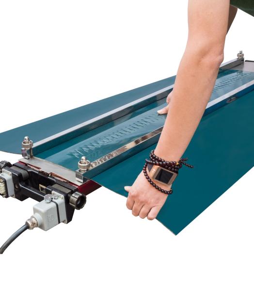 Less Production Downtime 1200mm Air Cooled Splice Press Machine For Conveyor