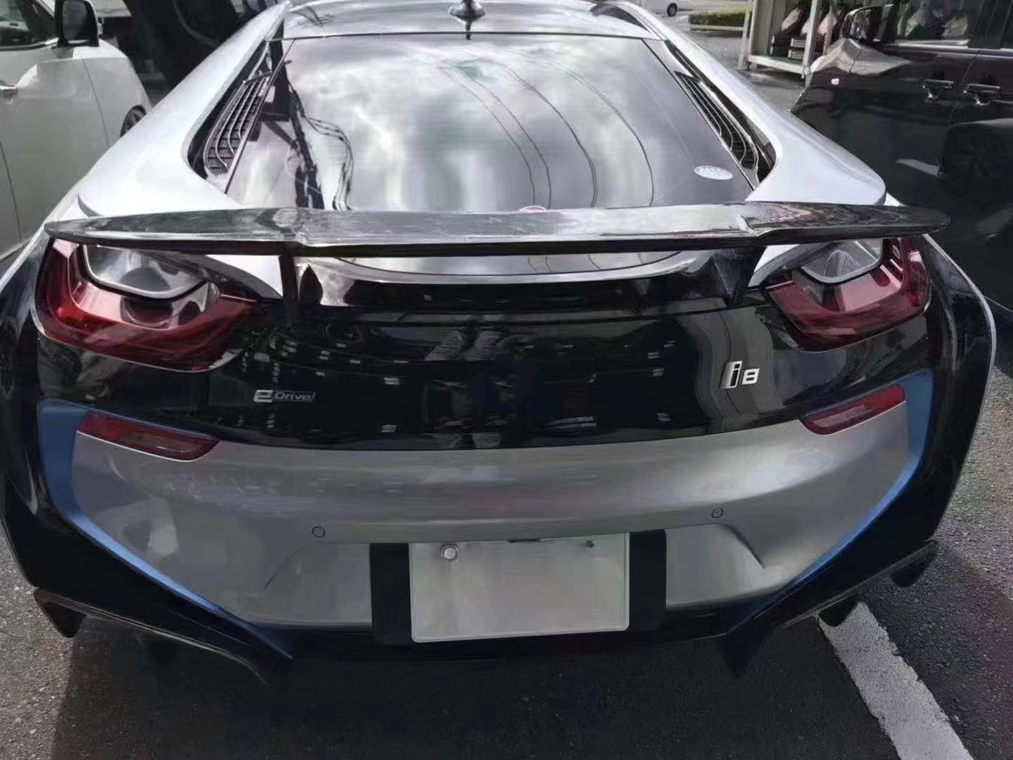 New Product for BMW I8 Carbon Fiber Spoiler Carbon Fiber Tail Carbon Fiber Wing