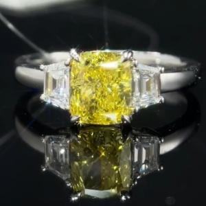 Wholesale 1.22ct Lab Grown Diamond Ring With Yellow Diamond Three Stone Style Custom-Made Jewelry from china suppliers