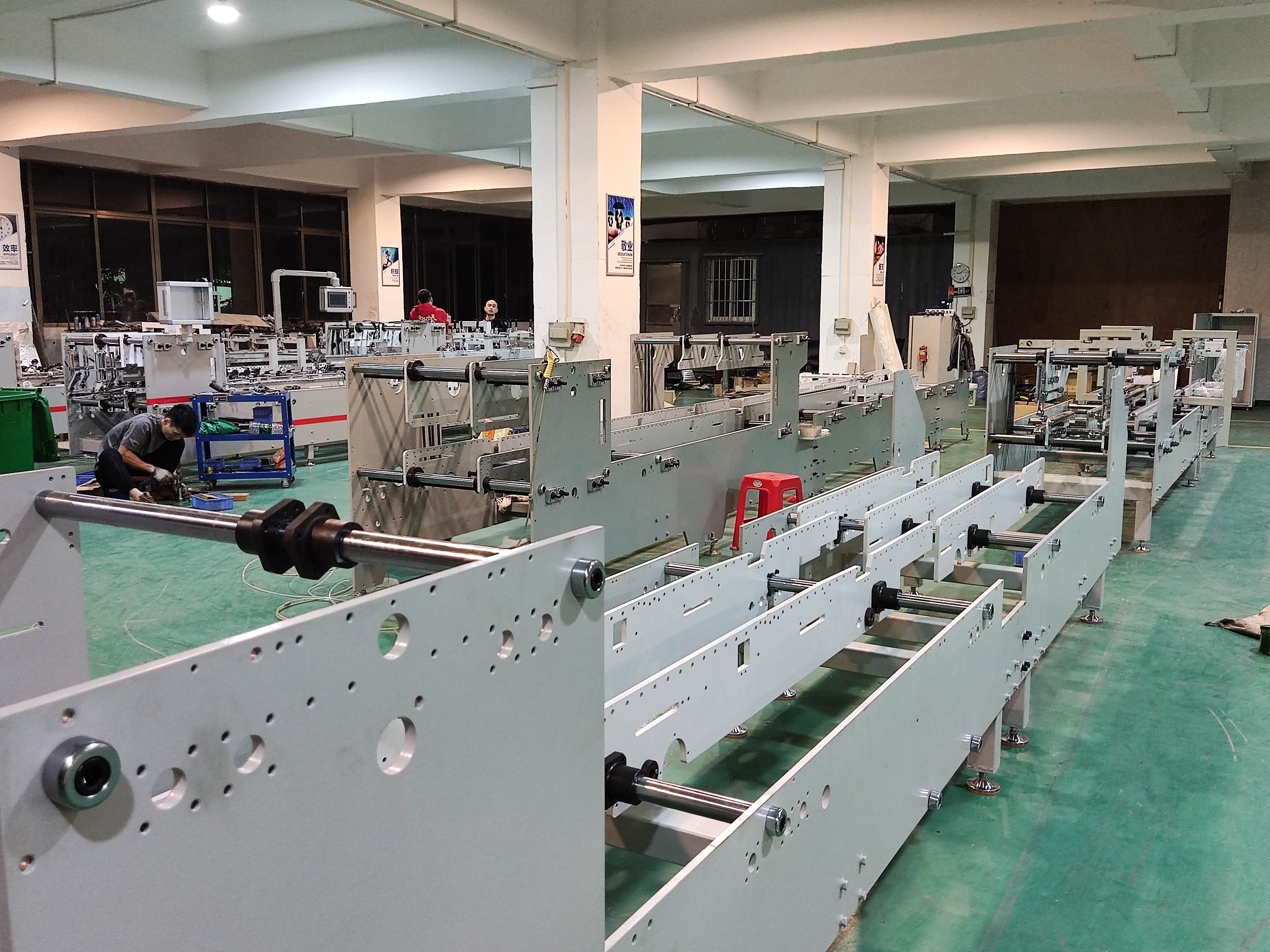 MAXIMUM PAPER WIDTH 2 1050mm 3A Paper Pasting Machinery 6 Corner Box Folder Gluer Machine