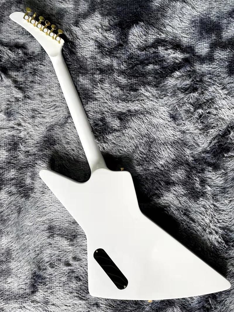 Custom Irregular Special-Shaped Electric Guitar with White Veneer Yellow Guard Board