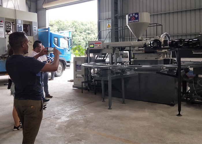 Flip Flops Sandals Making Machine PVC Air Blowing One Time Injection