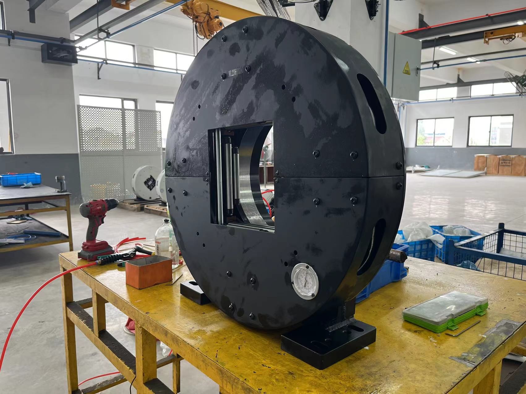 Simple Pneumatic Double Action Laser Chuck For Fiber Laser Cutting Machine