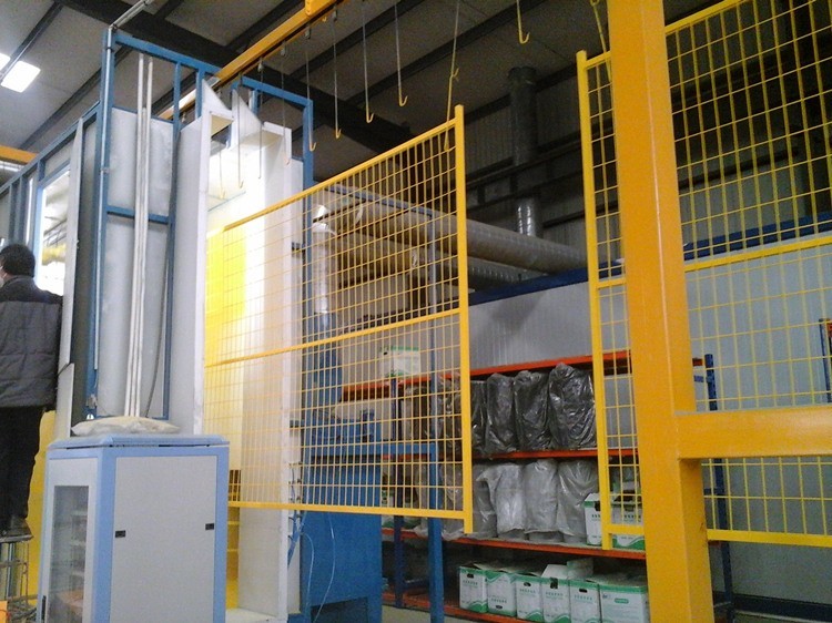 tubing 1" pipes *17 ga wall thickness panels size 6ft*9.6ft mesh spacing2"x4"x8ga diameter powder coated RAL 2003
