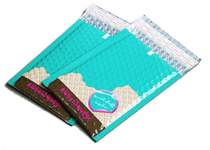 A4 Self Sealing Mail Packaging Bags Silk Printing Poly Bubble Mailers Bulk