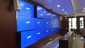 Wholesale 250W 3×3 4k 55 Inch 450cd/m2 1.8mm Bezel LCD Digital Signage from china suppliers