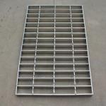 Welded Type Metal Stair Tread Grating With Steel Checker Plate Residential