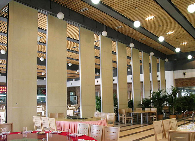 110mm Yellow Wood Surface Movable Partition Wall For Five Star Hotel