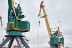 Marine Floating Shipyard Port Crane For Ship Repair Rust Removal Painting