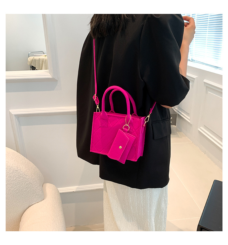 Genuine Leather Handbags Popular Sewing Line Duffel Bag for Fitness Enthusiasts