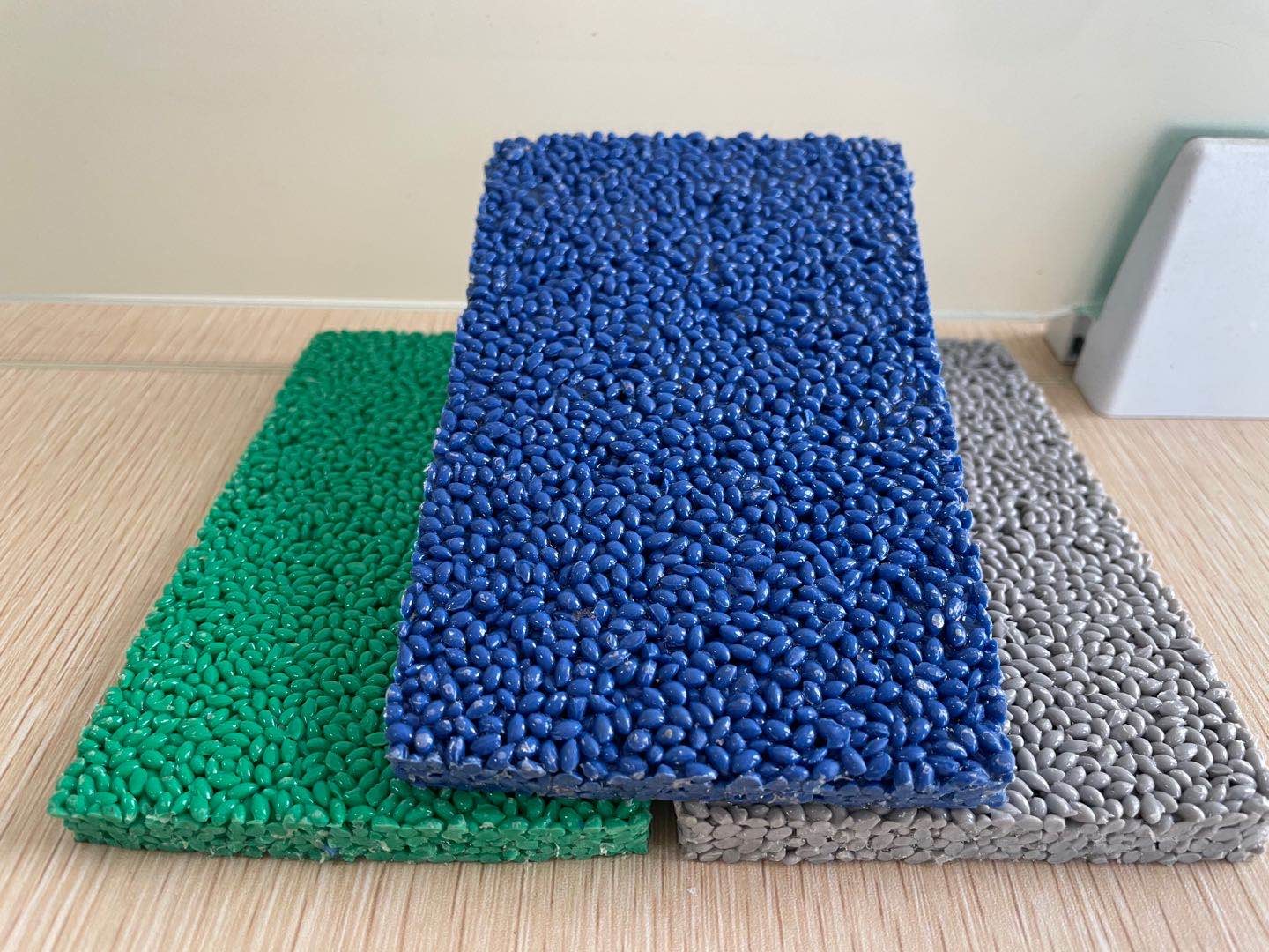 SGS IAAF Non Toxic Infill EPDM Rubber Granules Flooring