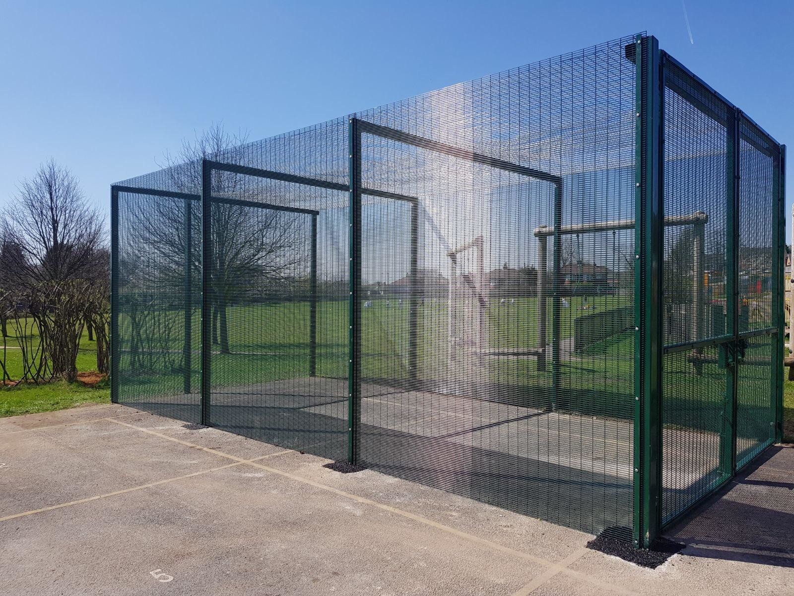 Heavy Gauge Small Hole Anti Climb Fence 3mm Welded Wire Mesh 358