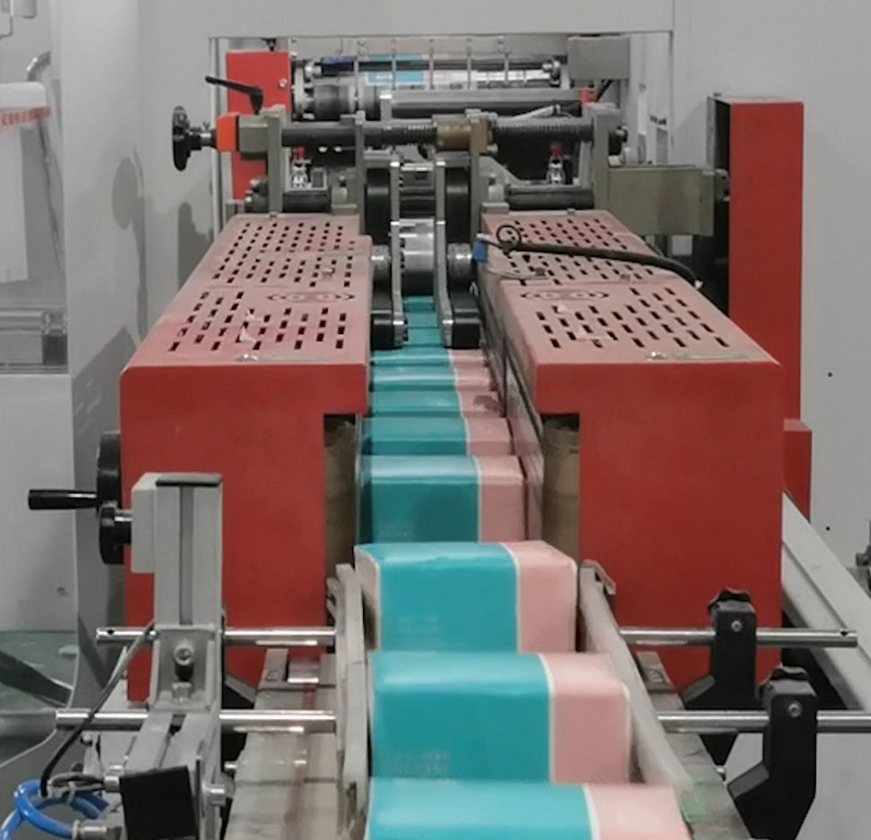 200-260L/min Air Consumption Tissue Paper Machine for Disposable Sanitary Napkins