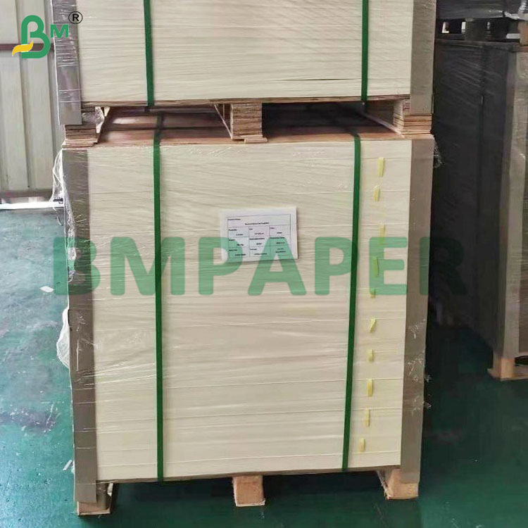 0.4-0.7mm Thickness Moisture Absorbent Paper Sheets with Flat Surface
