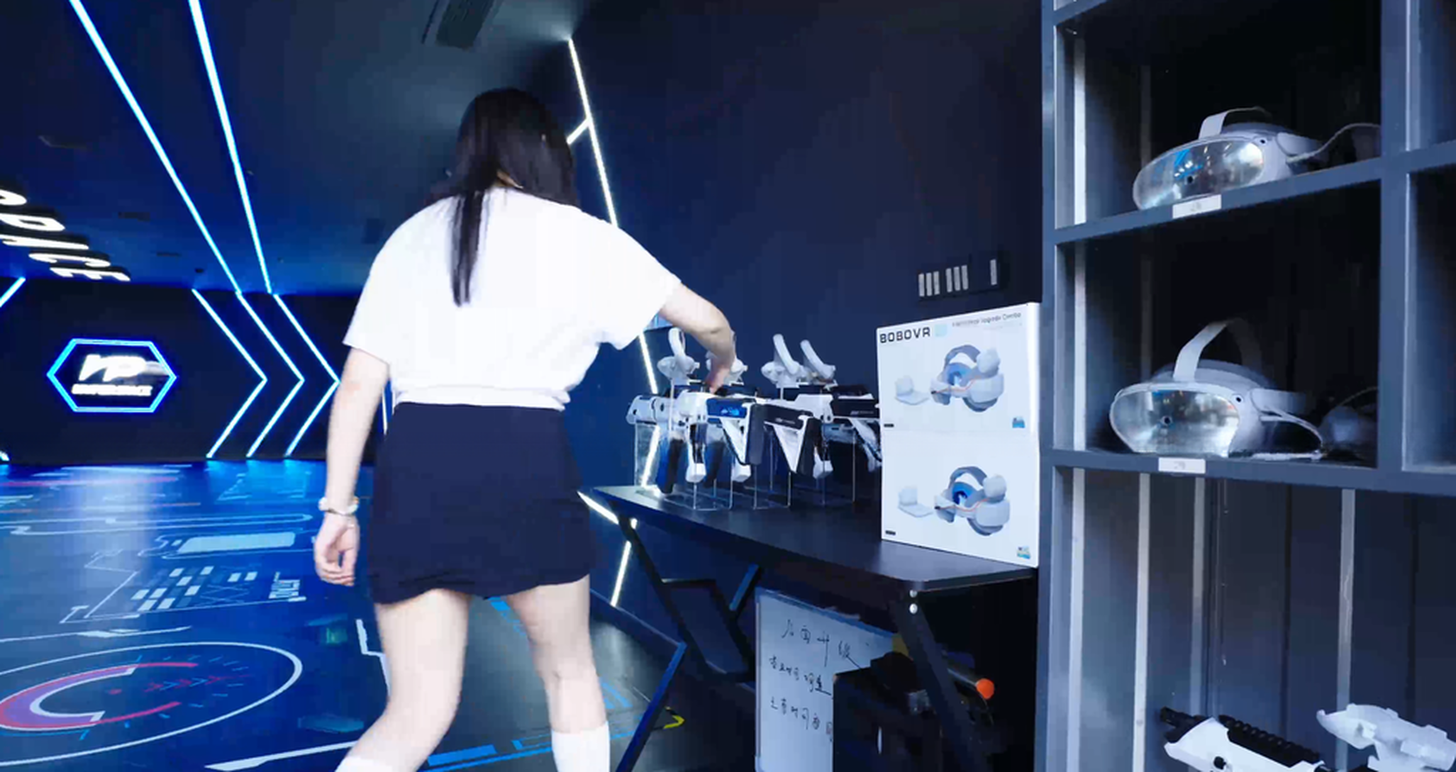 4 Players Space Walk CS 9D VR Shooting Game Machine Customized