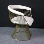 Contemporary PU leather upholstery up metal frame wire lounge chair