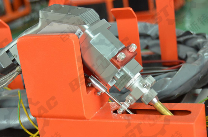 Optic Portable Fiber Laser Welding Machine For Mould Repair 3000W