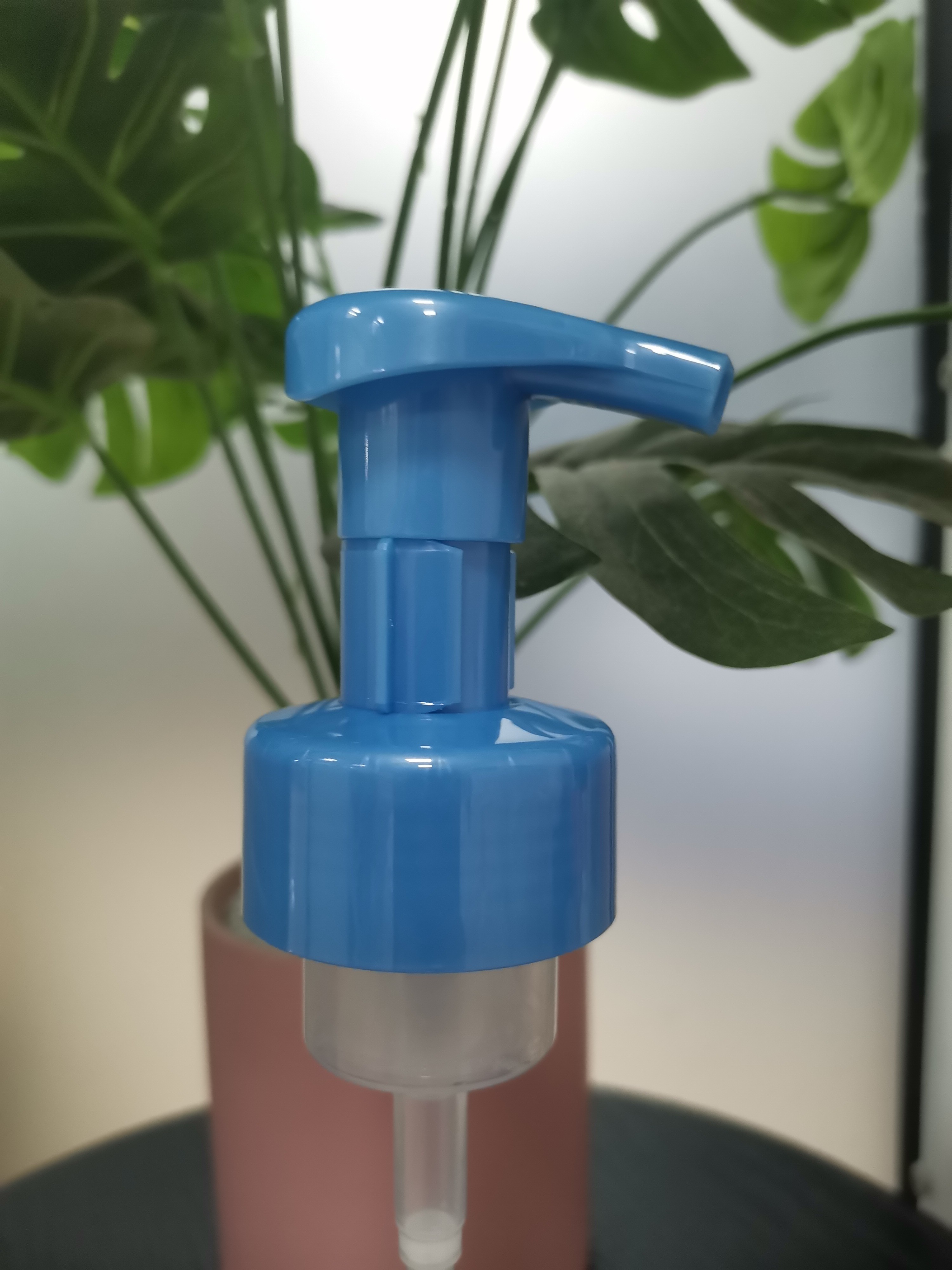 304/316 Spring 43-410 0.8CC Stainless Steel Needle Valve 43mm Foam Pump For Industrial Pearl Blue