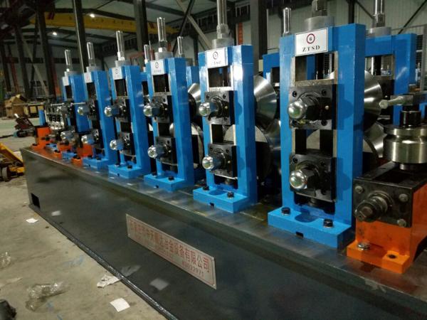 ISO9001 Certified Steel Tube Making Machine For Roller Mills Square Pipe