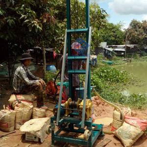 Wholesale Small portable rig but powerful 100m 500kg borehole drilling machine rigs portable water well drilling rigs from china suppliers