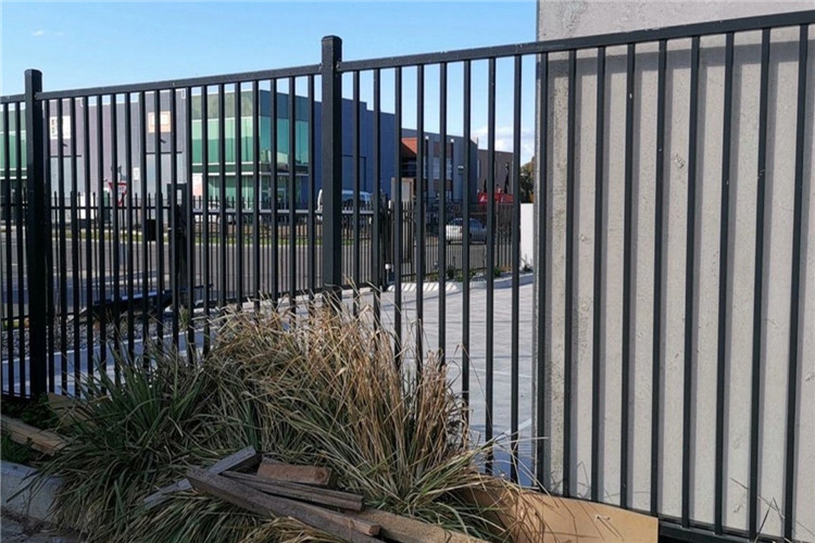 Loop Top Tubular Steel Fence Eco Friendly Iron Wire Mesh Ornamental Industrial