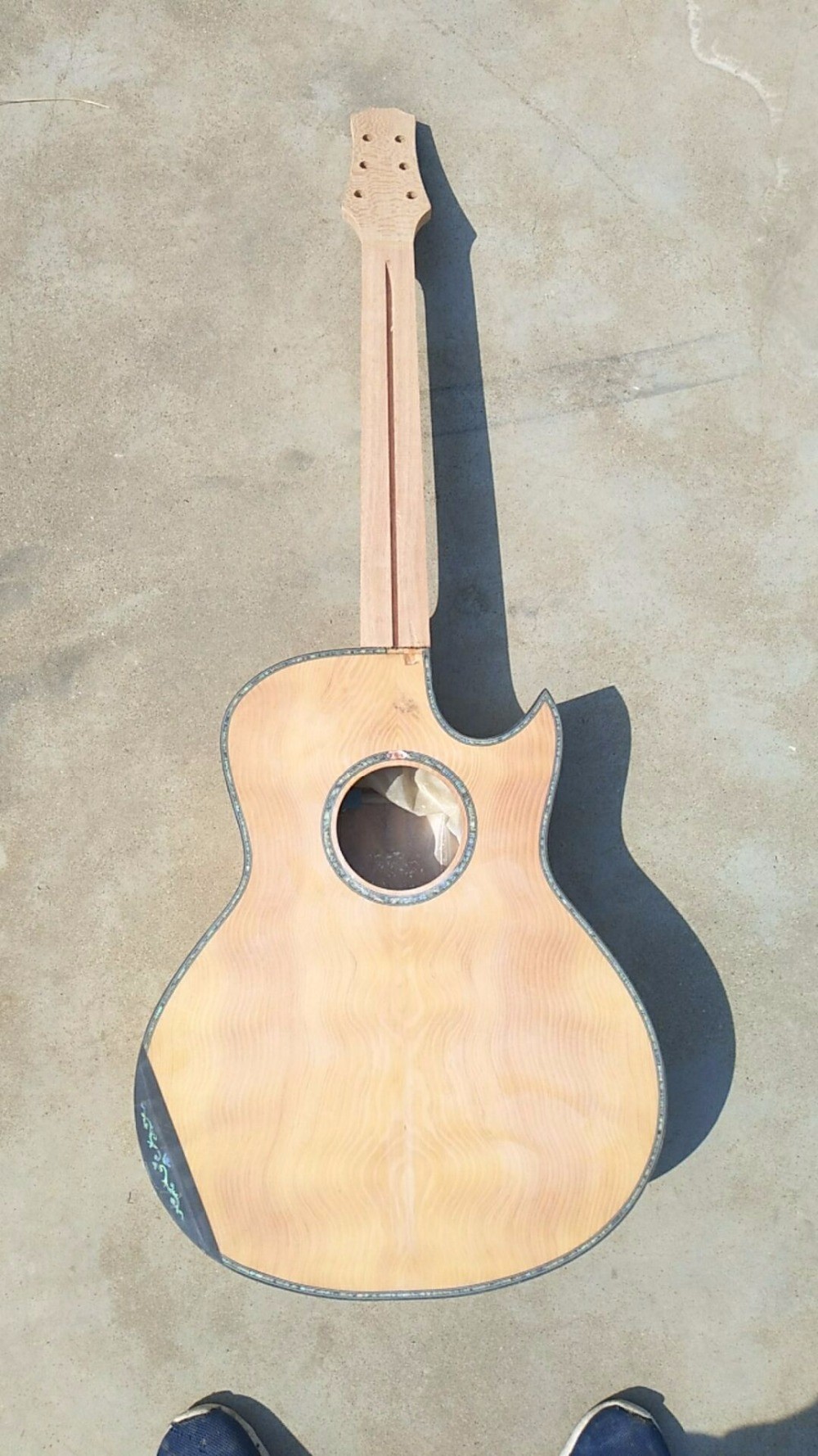 AAAA handmade all Solid single cut guitara 14 frets imported wood armrest GA acoustic electric guitar