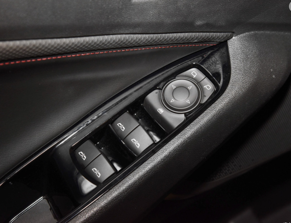 Chevrolet Volando 2020 hybrid Redline 530T Auto yaoxiang version(5+2) 5 Door 7 seats Sedan