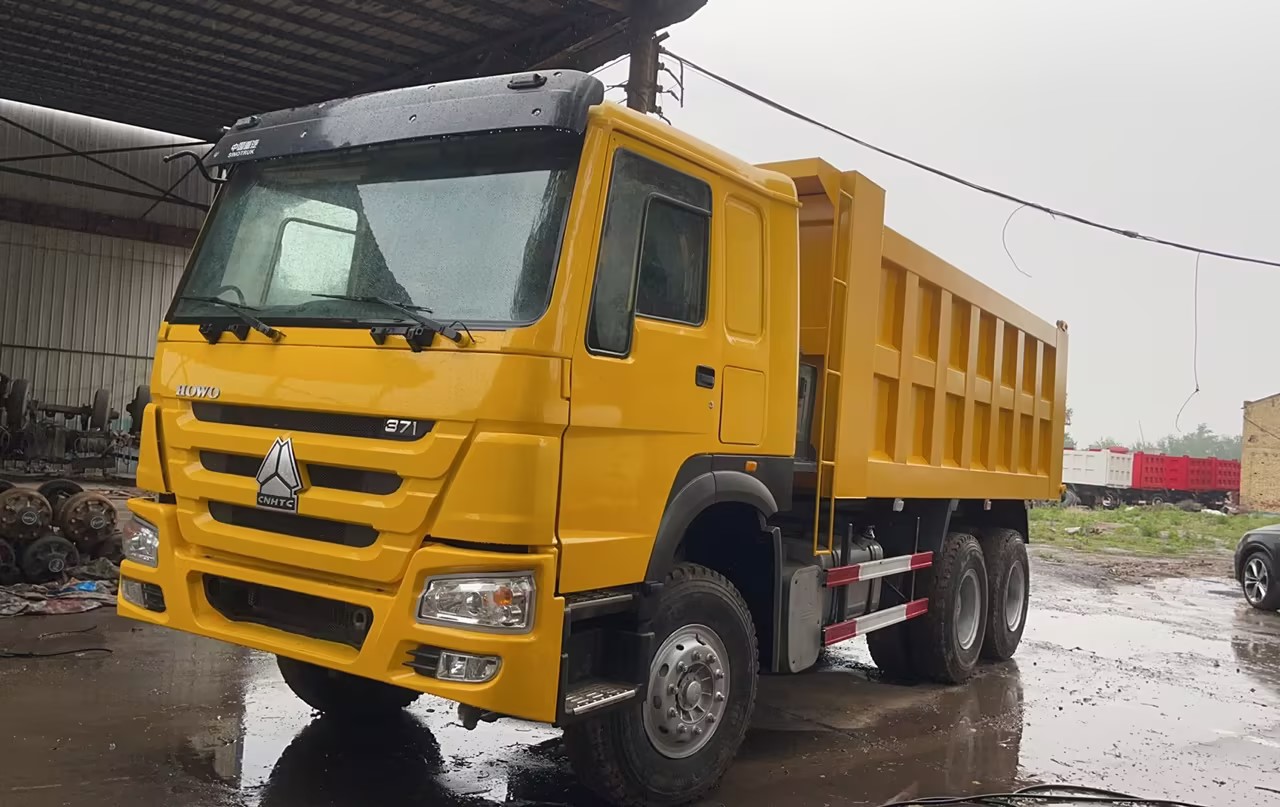 SINOTRUCK Used 6x4 30 Tons 375hp 371hp Howo Heavy Duty Dump Tipper Truck For Sand And Stone
