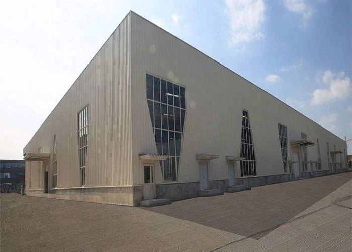 Customized Design Steel Structure Warehouse Environmentally Friendly With Sliding Door