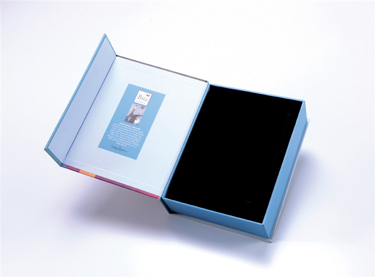 Magnetic Rigid Luxury Cosmetic Packaging Boxes With PVC Cover CMYK Offset Printing