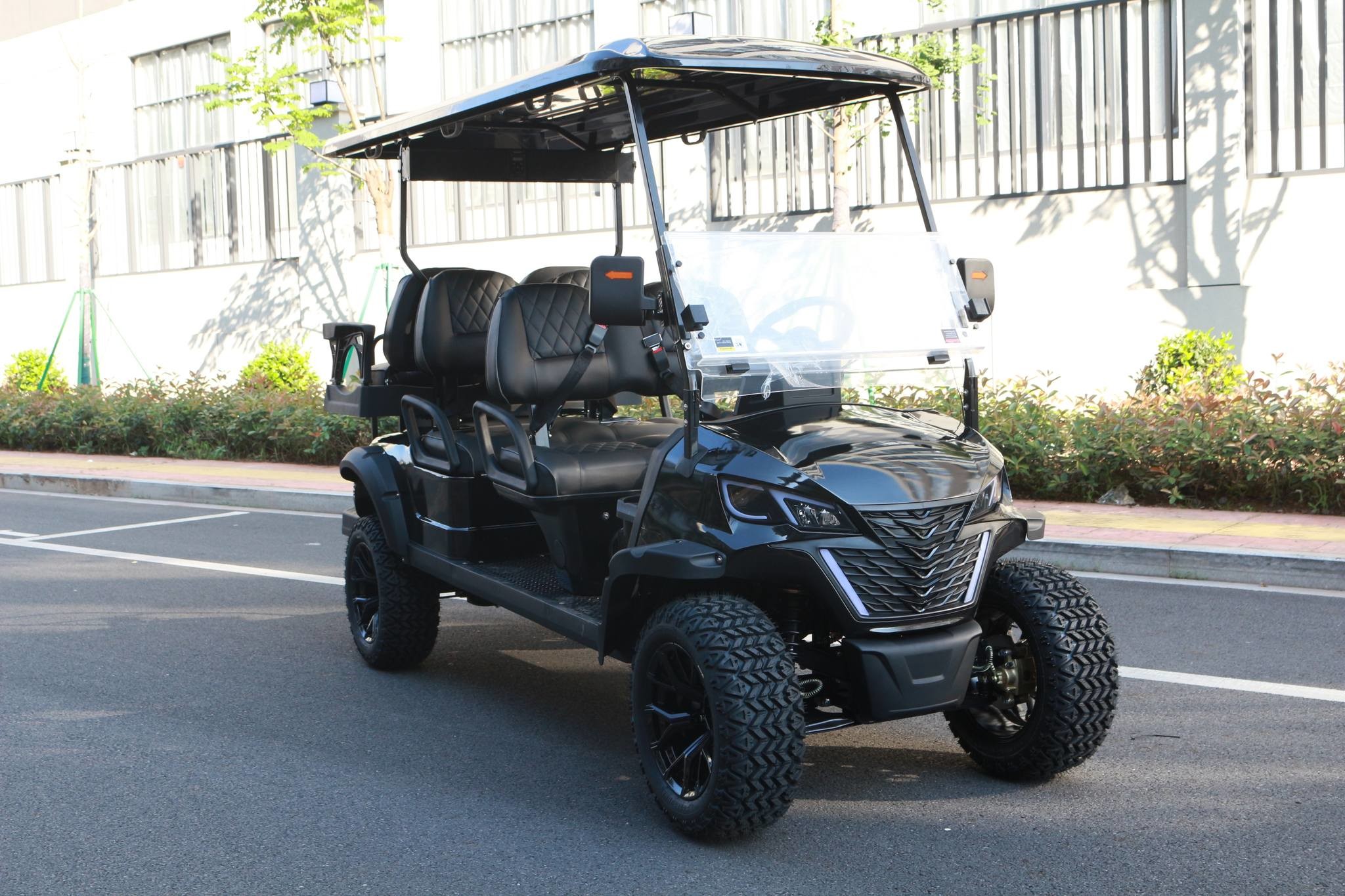 Wholesale Modern High Speed Drive 2 4 6 Seater Electric Off Road Utility Vehicle Golf Cart