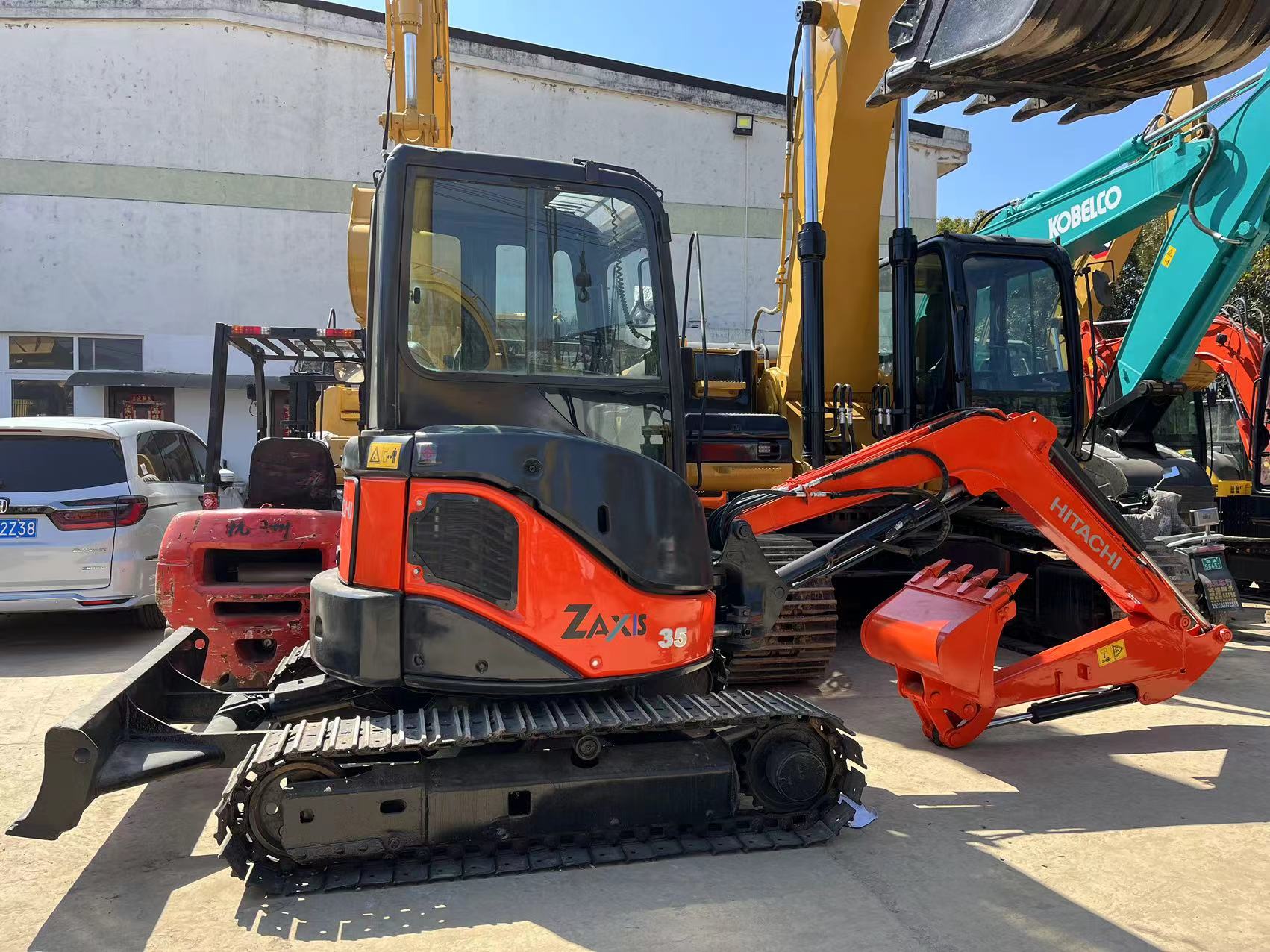 Hitachi ZX35 Excavator Used ZX50 Crawler Excavator ZX50U Zaxis60 Japan Made 5 Ton Mini