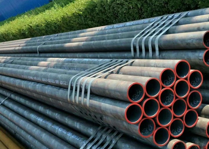 High Temperature Carbon Seamless Steel Pipe A106 GR.B API 5L Black Color