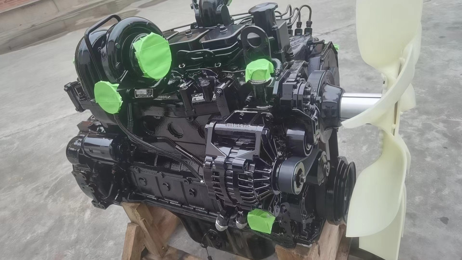 Cummmins 6BT5.9 Full Engine Assembly Parts Of PC200-5 Excavator 6bt5.9 Engine Assembly