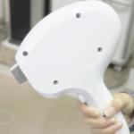 CE FDA approved 1800w painless portable 15 inch screen 808nm diode laser hair
