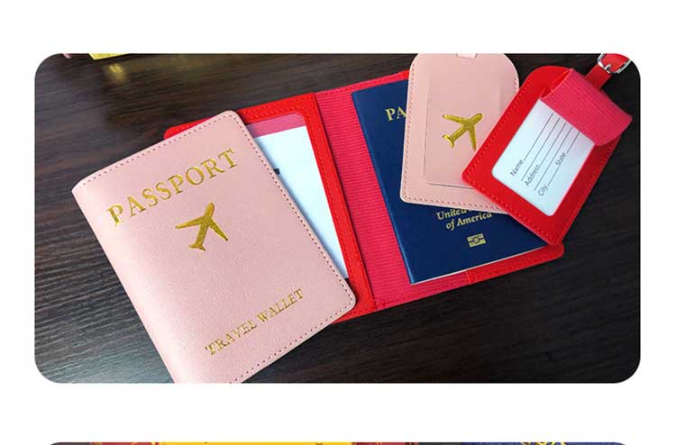 Efficiently Organise Your Travel Documents with PU Passport Cover and Luggage Tag Set