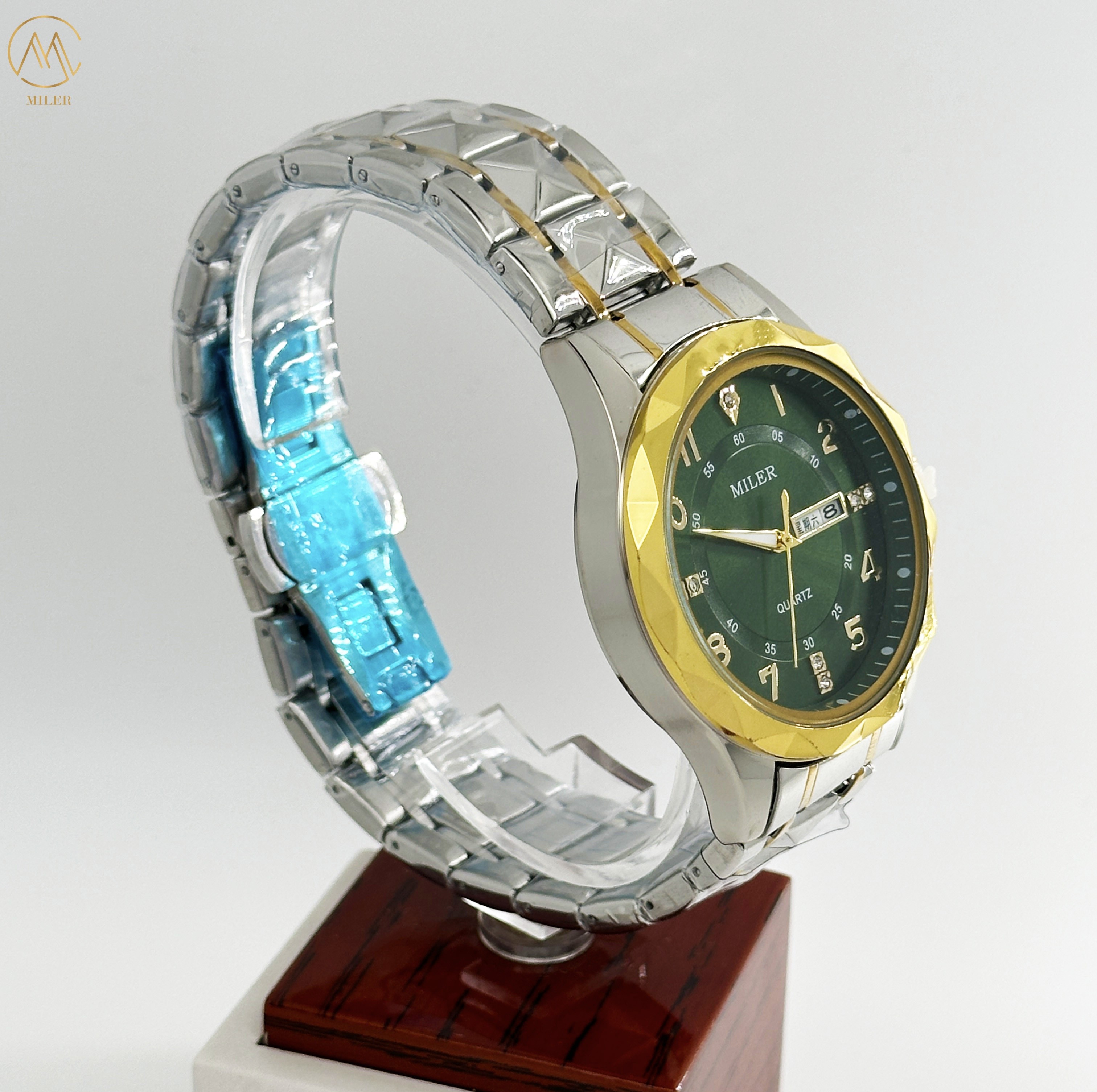 Luxury Stainless Steel Strap Band Wrist Watches Business Watch Quartz Waterproof Fashion Watch